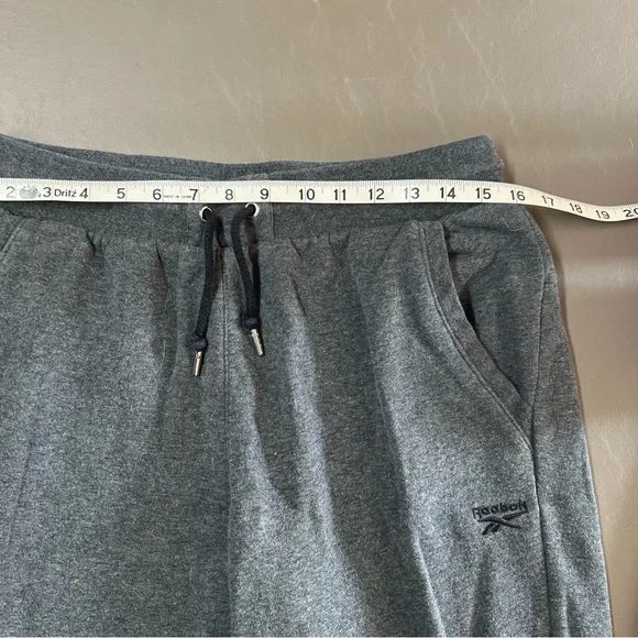Reebok Gray Joggers with Elastic Waistband and Tapered Legs, size M - Picture 2 of 5